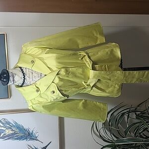 SIMPLY Chloe Dao satin button front jacket